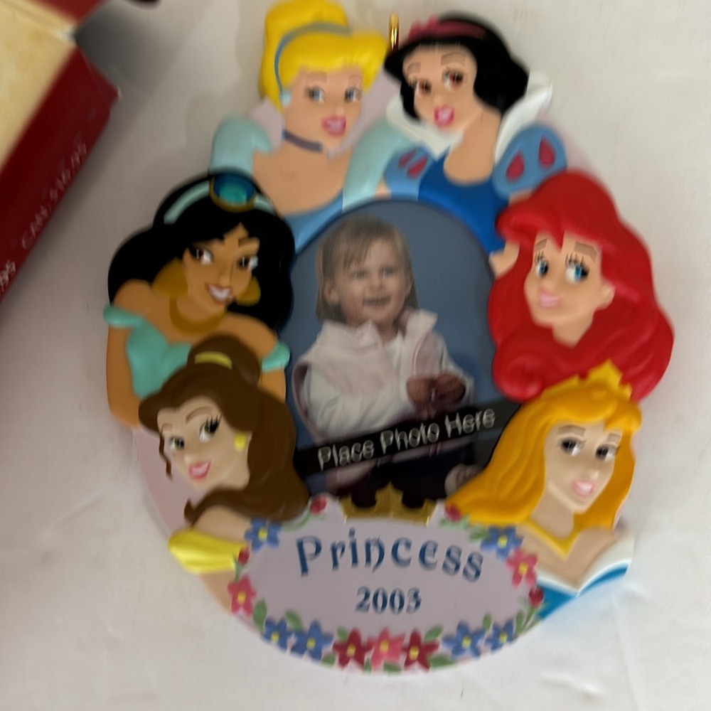 😃Vintage Pretty as a Princess Hallmark Holiday Frame Ornament 2003